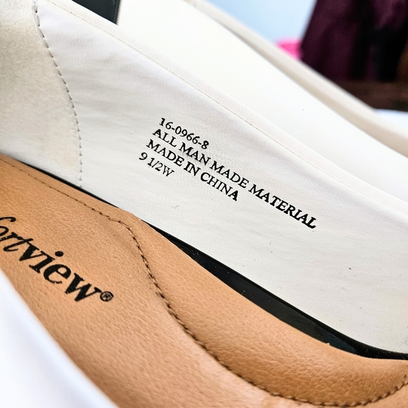 EUC Comfortview Classic B&W Vintage Oxford-style Peep Toe Pumps w/ Bow 9.5 Wide - Picture 4 of 15